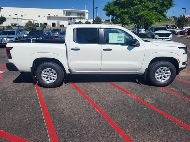 Photo of 2025 White Nissan Frontier