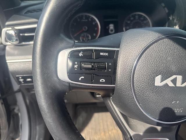 Photo of 2022 Wolf Gray Kia K5