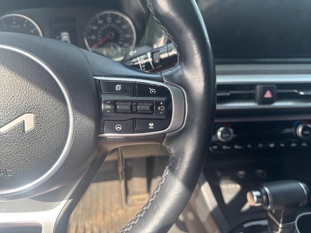 Photo of 2022 Wolf Gray Kia K5