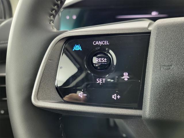 Photo of 2025 White Nissan Murano