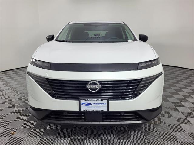 Photo of 2025 White Nissan Murano