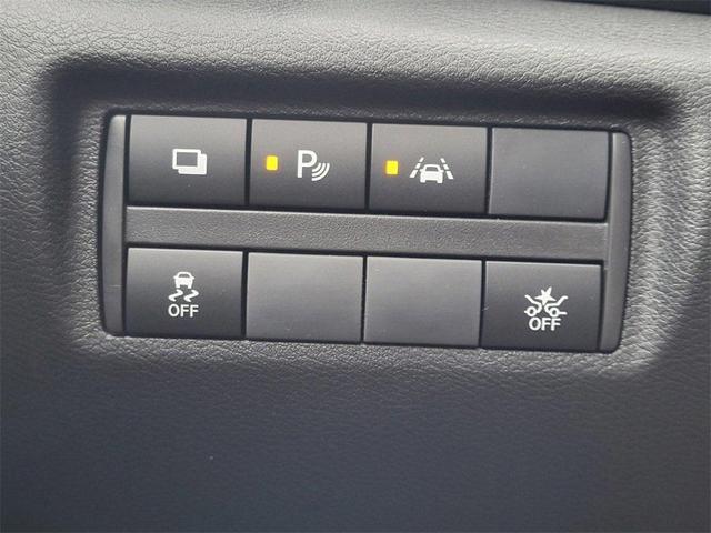 Photo of 2025 Silver Nissan Versa