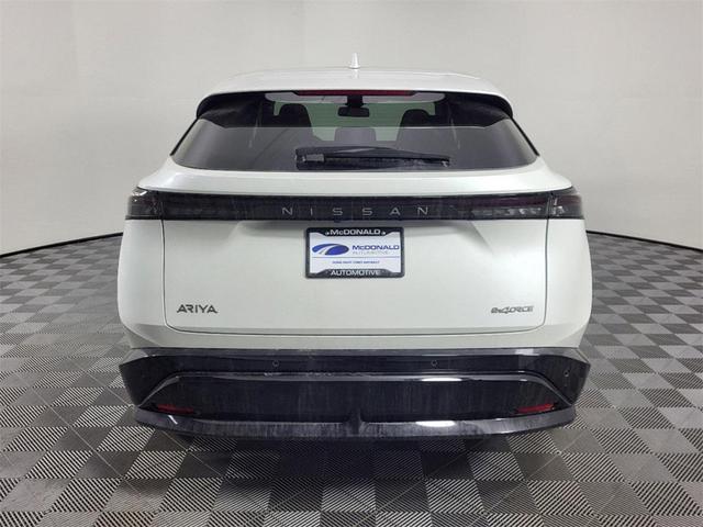 Photo of 2025 White Nissan ARIYA