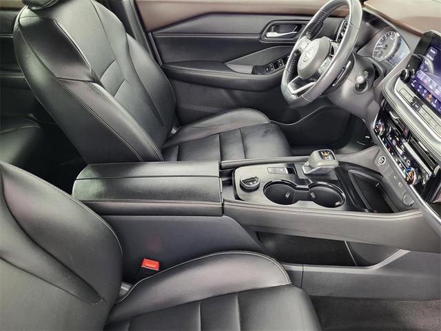 Photo of 2022 Brilliant Silver Metallic Nissan Rogue