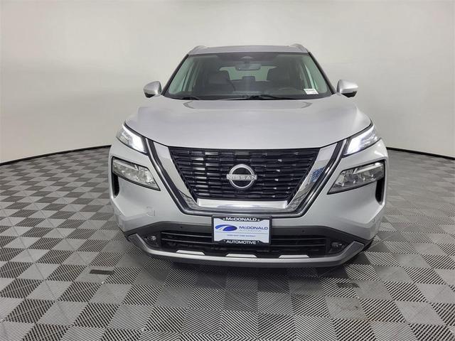 Photo of 2022 Brilliant Silver Metallic Nissan Rogue