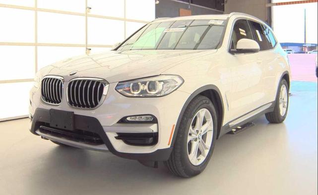 Photo of 2019 Alpine White BMW X3