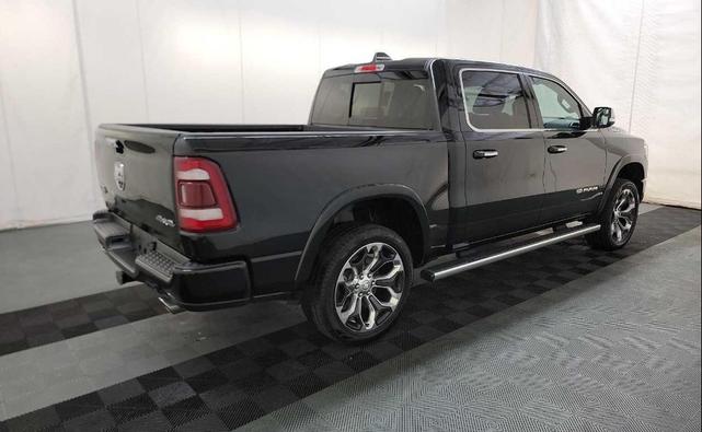 Photo of 2022 Diamond Black Crystal Pearlcoat RAM 1500