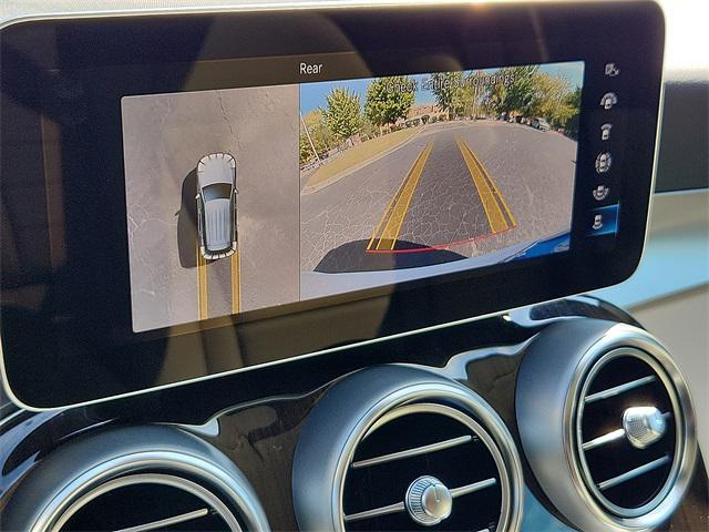 Photo of 2022 Polar White Mercedes-Benz GLC 300