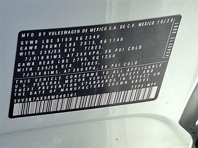 Photo of 2024 Pure White Volkswagen Tiguan