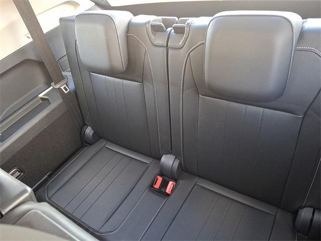 Photo of 2024 Pure White Volkswagen Tiguan