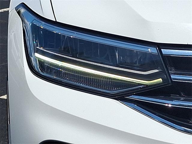 Photo of 2024 Pure White Volkswagen Tiguan