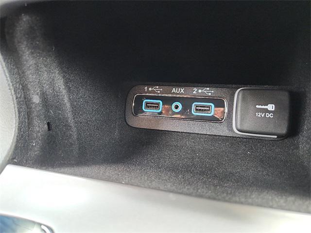 Photo of 2020 Bright White Clearcoat Jeep Grand Cherokee