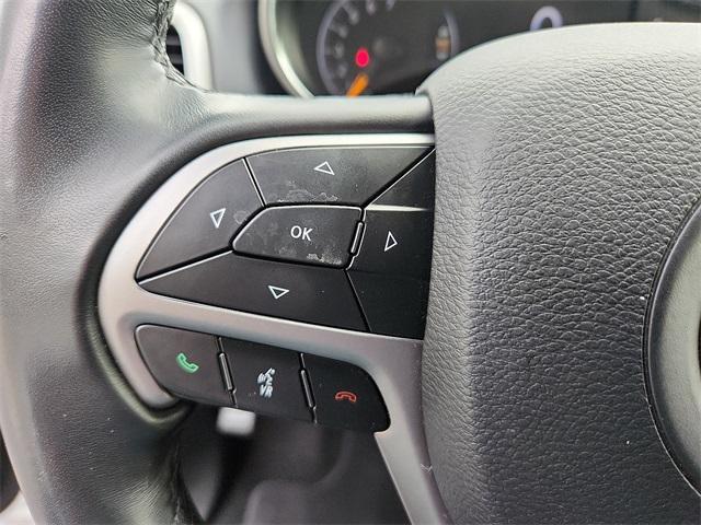 Photo of 2020 Bright White Clearcoat Jeep Grand Cherokee