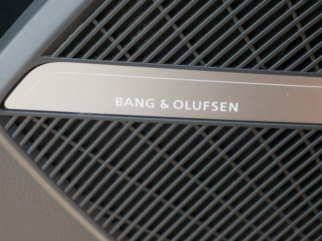 Photo of 2022 Gray Audi SQ5