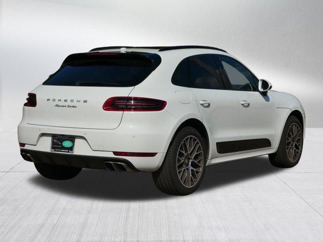 Photo of 2018 CARRARA WHITE Porsche Macan