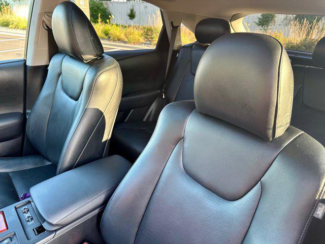Photo of 2012 Tungsten Pearl Lexus RX 350