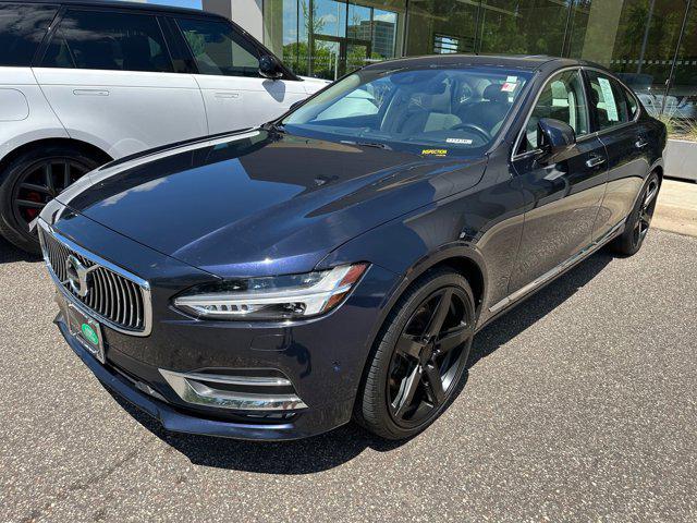 2017 Volvo S90