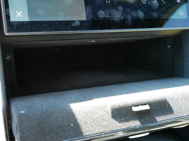 Photo of 2024 CARPATHIAN GRAY Land Rover Discovery