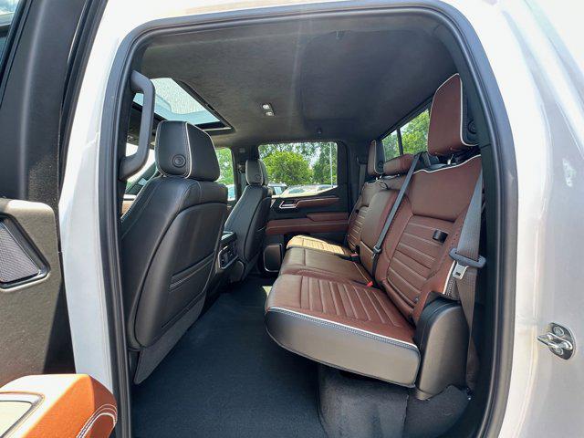 Photo of 2023 White Frost Tricoat GMC Sierra 1500