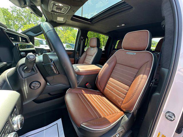 Photo of 2023 White Frost Tricoat GMC Sierra 1500