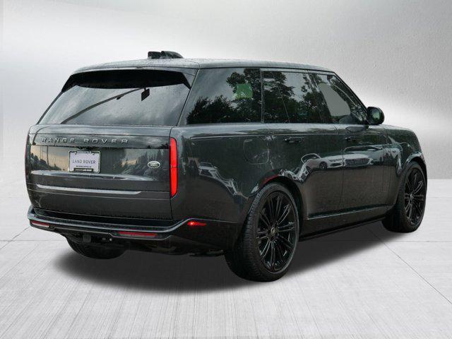 Photo of 2023 Gray Land Rover Range Rover