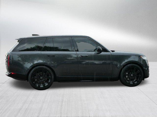 Photo of 2023 Gray Land Rover Range Rover