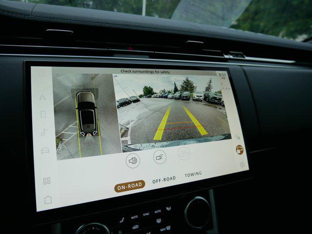 Photo of 2023 Gray Land Rover Range Rover
