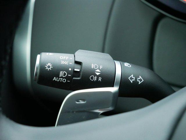 Photo of 2023 Gray Land Rover Range Rover