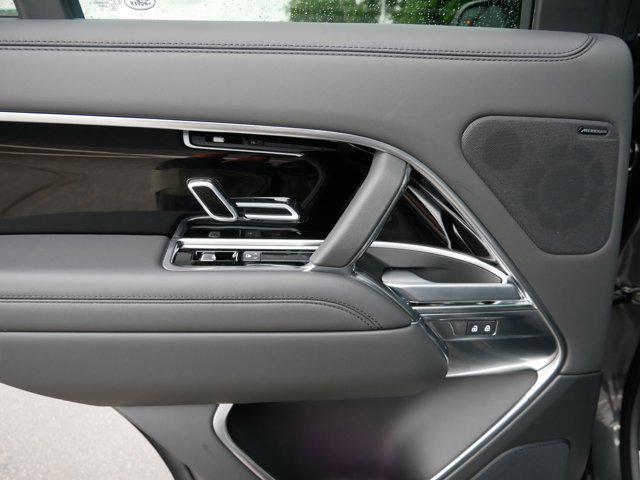 Photo of 2023 Gray Land Rover Range Rover