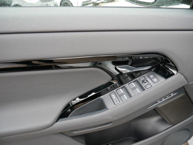 Photo of 2026 Fuji White Land Rover Range Rover Evoque