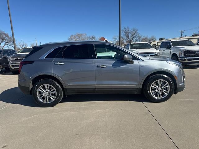 Photo of 2022 Satin Steel Metallic Cadillac XT5