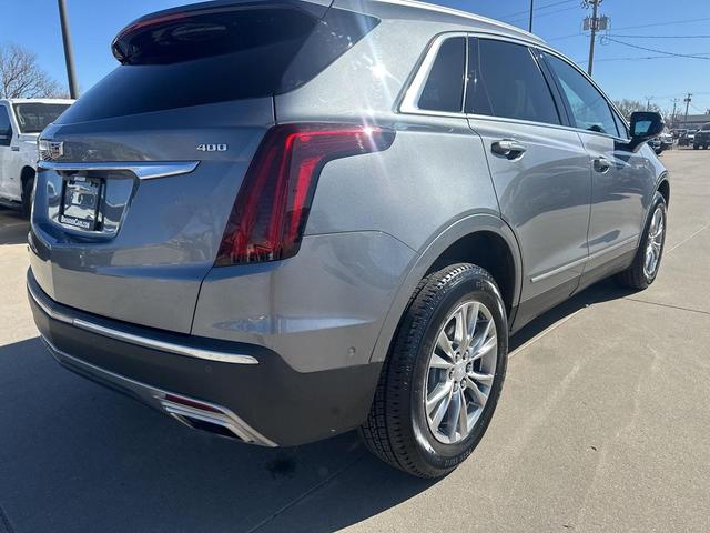 Photo of 2022 Satin Steel Metallic Cadillac XT5