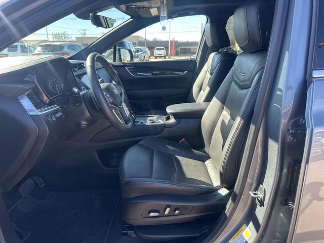 Photo of 2022 Satin Steel Metallic Cadillac XT5