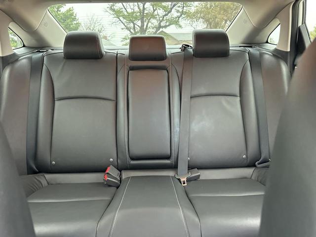 Photo of 2019 Platinum White Pearl Honda Civic