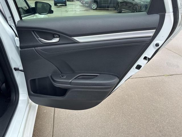 Photo of 2019 Platinum White Pearl Honda Civic