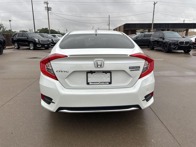 Photo of 2019 Platinum White Pearl Honda Civic