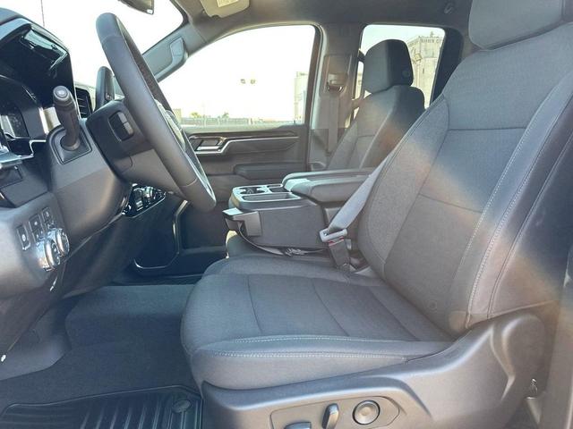 Photo of 2025 Downpour Metallic GMC Sierra 1500