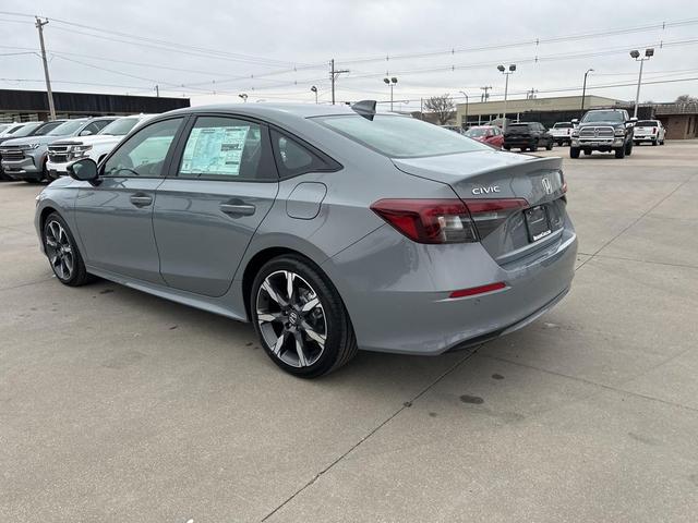 Photo of 2025 Urban Gray Pearl Honda Civic Hybrid