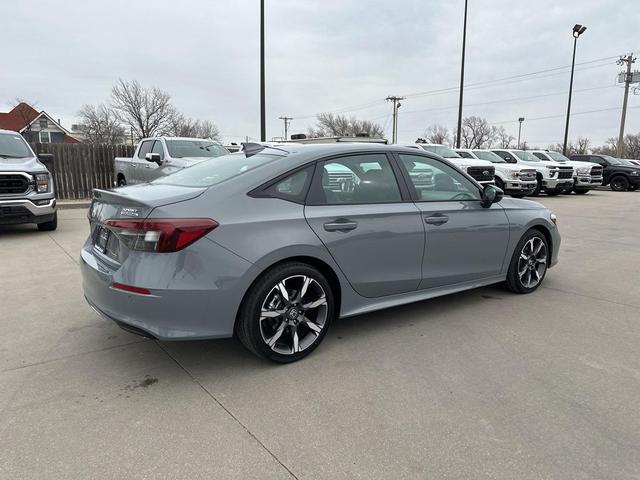 Photo of 2025 Urban Gray Pearl Honda Civic Hybrid