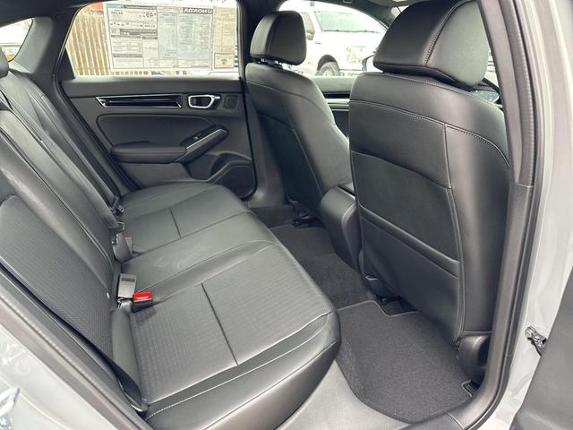Photo of 2025 Urban Gray Pearl Honda Civic Hybrid