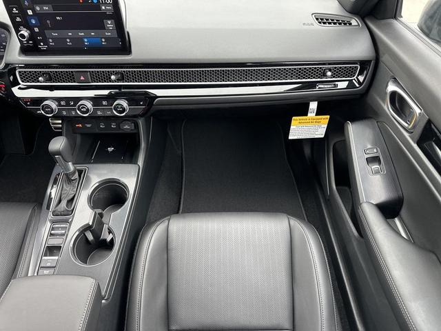 Photo of 2025 Urban Gray Pearl Honda Civic Hybrid