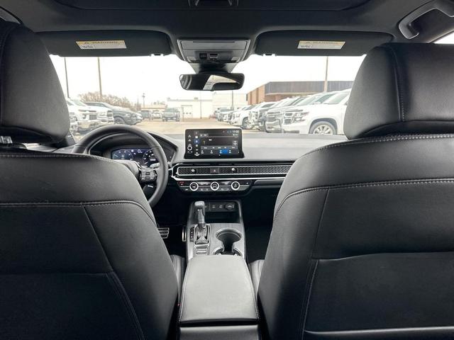 Photo of 2025 Urban Gray Pearl Honda Civic Hybrid
