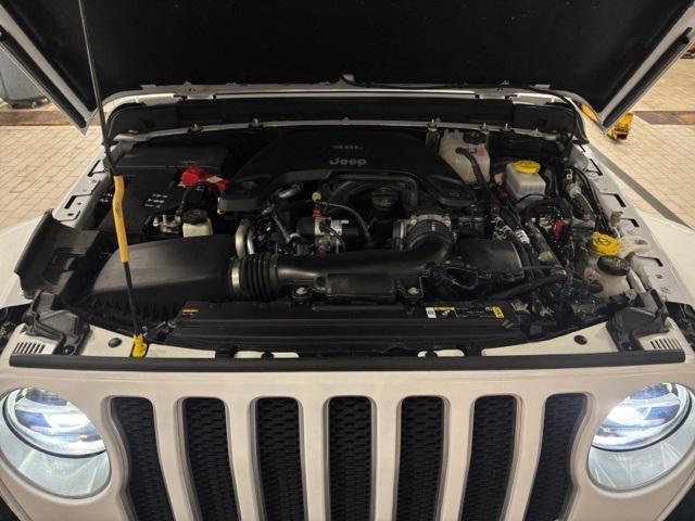 Photo of 2021 Bright White Clearcoat Jeep Wrangler Unlimited
