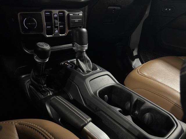 Photo of 2021 Bright White Clearcoat Jeep Wrangler Unlimited