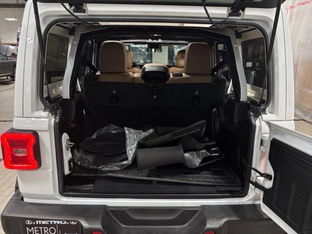 Photo of 2021 Bright White Clearcoat Jeep Wrangler Unlimited