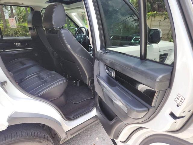 Photo of 2011 White Land Rover Range Rover Sport