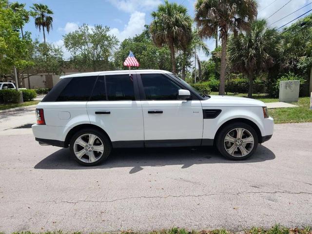 Photo of 2011 White Land Rover Range Rover Sport