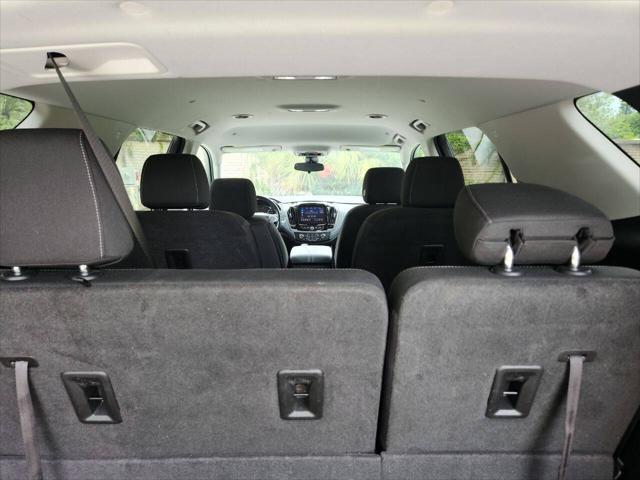 Photo of 2021 Gray Chevrolet Traverse
