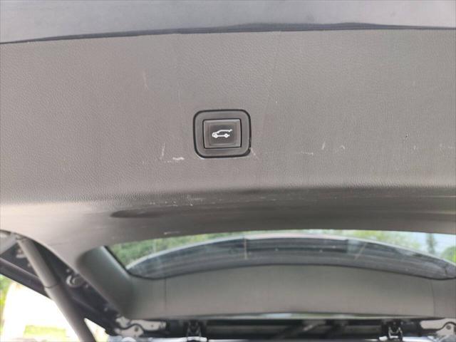 Photo of 2021 Gray Chevrolet Traverse