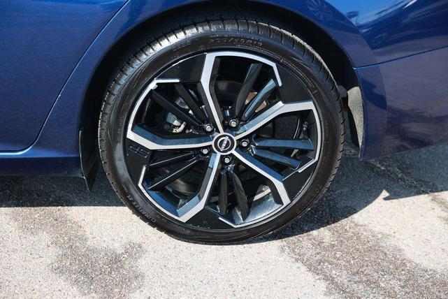 Photo of 2023 Deep Blue Pearl Nissan Altima